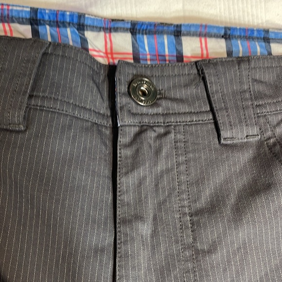 Lululemon Men's Bowline Trunks Shorts Grey Pinstriped Size 34 - Picture 3 of 12